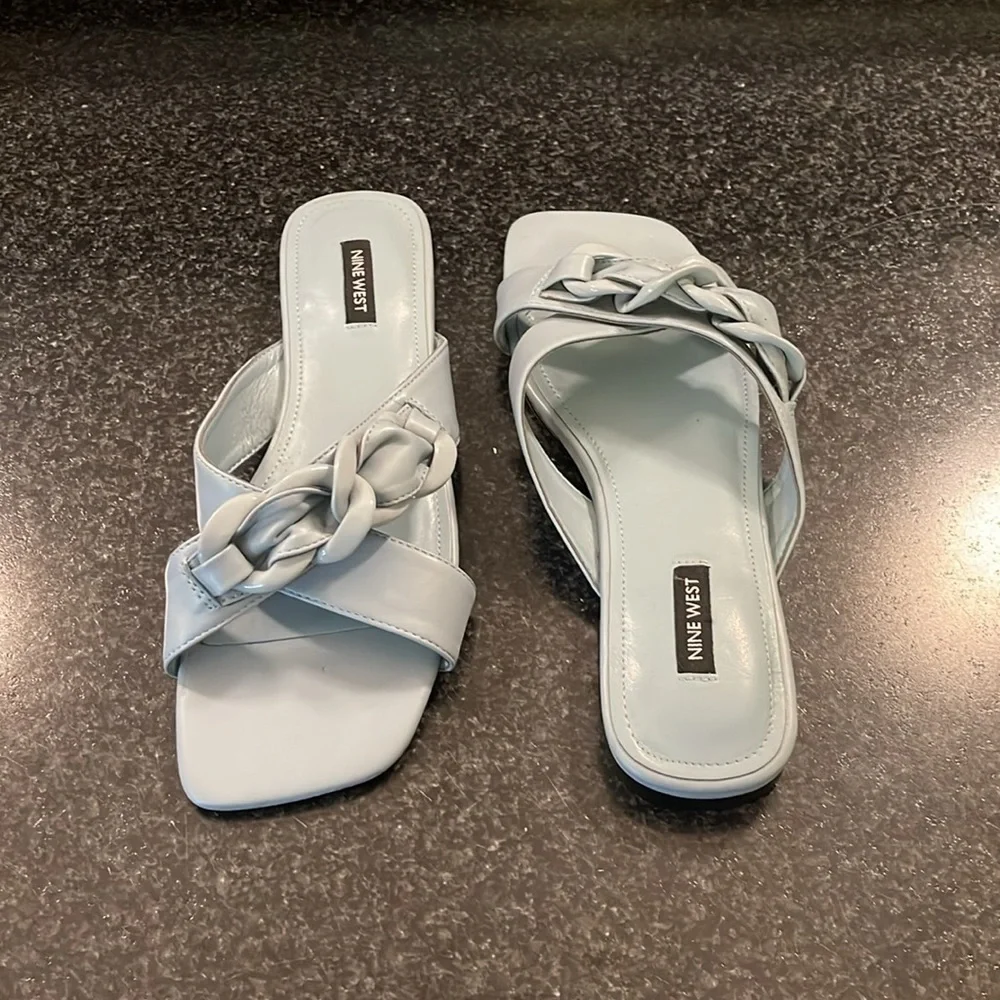 Nine West Sandals. New, Never Worn - Picture 4 of 5